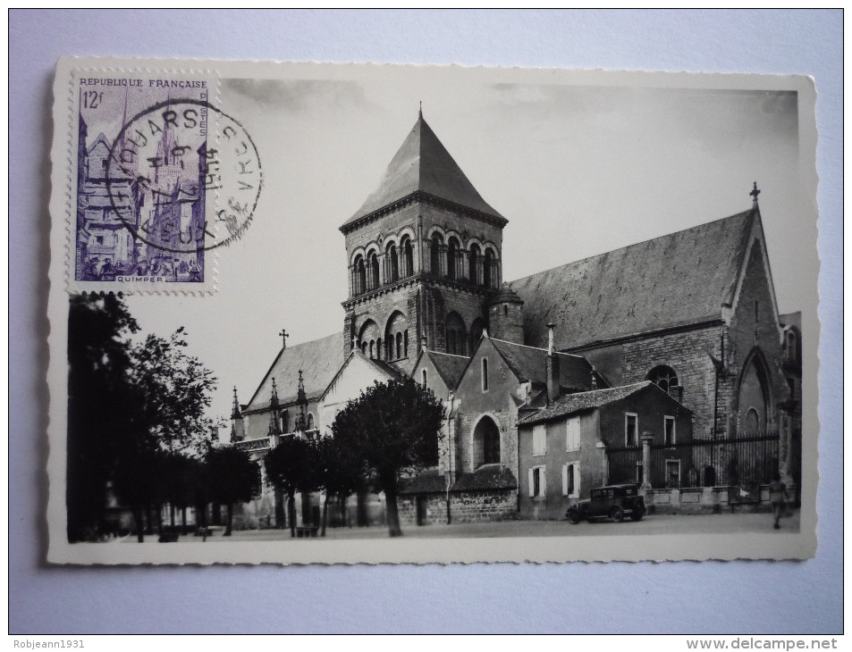 Thouars (79) L'eglise Saint Laon (timbre Philatelique )(2 Scann) - Thouars