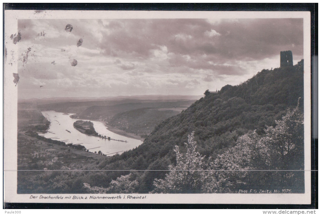 Drachenfels Am Rhein - Blick Auf Insel Nonnenwerth Im Rheintal - Drachenfels