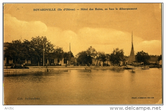 Boyardville Hotel Des Bains En Face Le Debarquement - Montjavoult