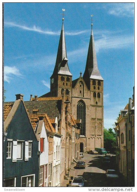 NL.- Deventer. Bergkerk. Mercedes-Benz Bus. Kerk. 2 Scans - Deventer