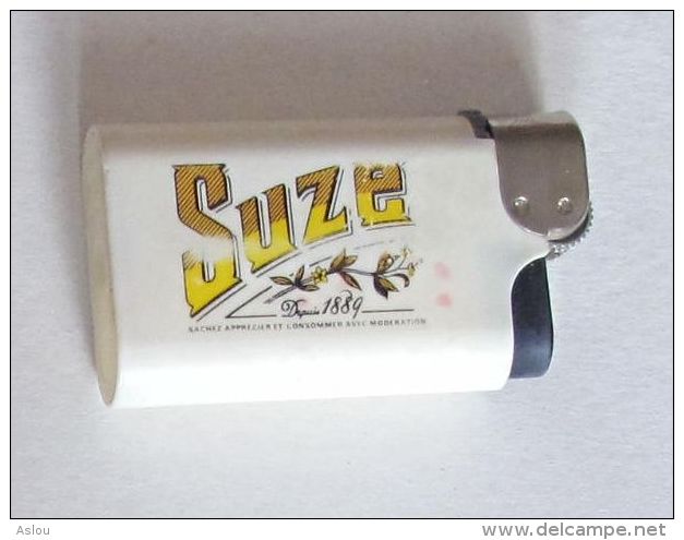 Ancien Briquet Publicitaire SUZE - Autres & Non Classés