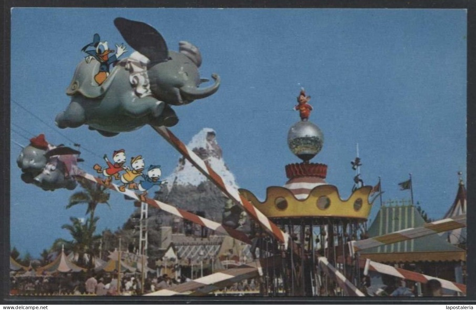 *Flying Dumbo...*  Al Dorso *Fantasyland*  Nueva. - Disneyland
