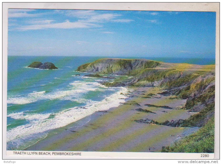 CPM PEMBROKESHIRE, TRAETH,  LLYFNN BEACH (voir Timbres) - Pembrokeshire