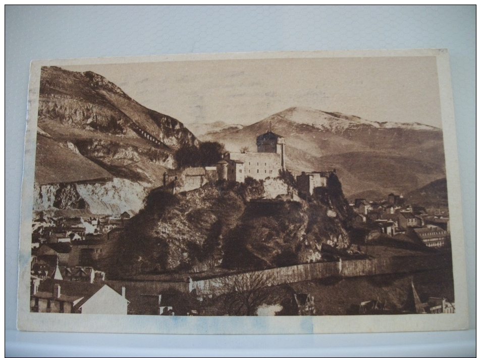 LOT H DE 70 CARTES POSTALES ANCIENNES DIFFERENTES SUR LOURDES SANS RELIGION TOUTES SCANNEES