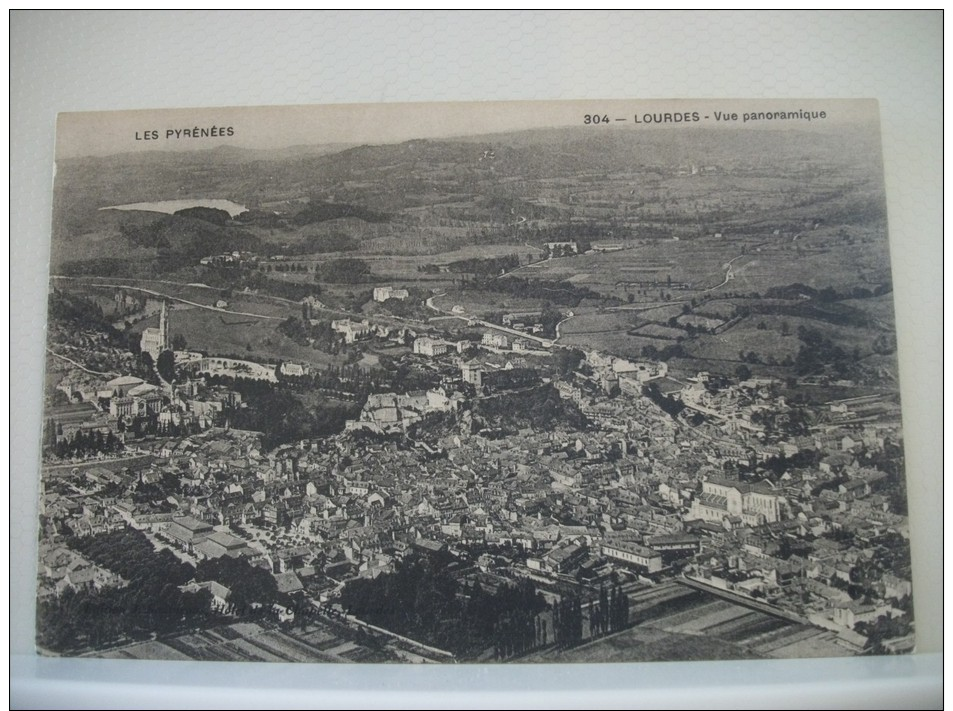 LOT H DE 70 CARTES POSTALES ANCIENNES DIFFERENTES SUR LOURDES SANS RELIGION TOUTES SCANNEES