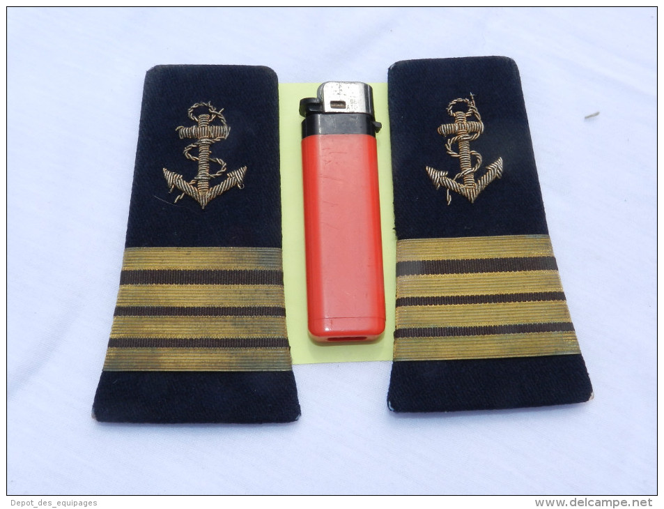 BELLE  PAIRE ANCIENNE EPAULETTES MARINE CAPITAINE De CORVETTE  #.1 - Uniformes