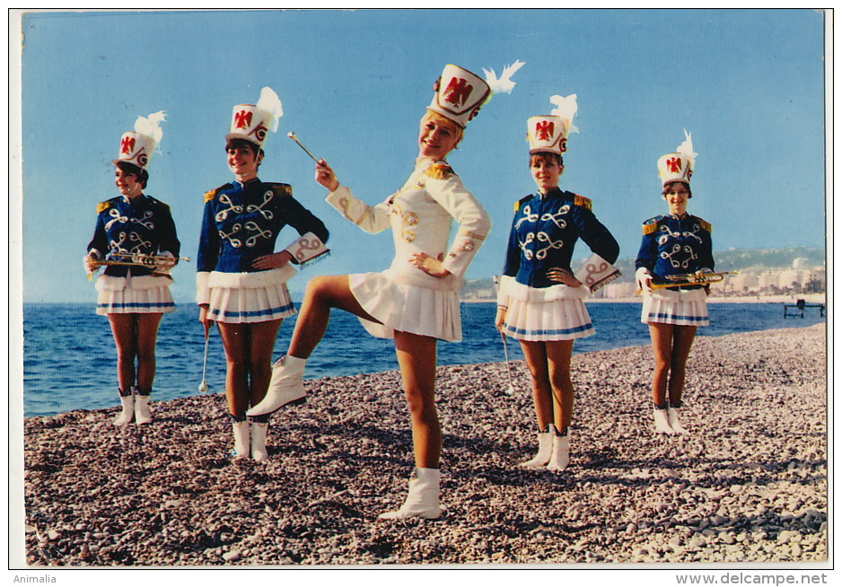 Majorettes De Nice 1969  Bataillon De Charme De La Cote  D' Azur Officiers - Autres & Non Classés