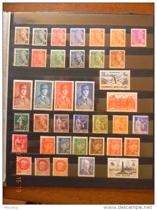 Francia 1937-1952, Piccolo Lotto Di Circa 70 Francobolli Nuovi ** Trai Quali La Serie N° 404-12, E I N° 334, 919, 833A - Collections