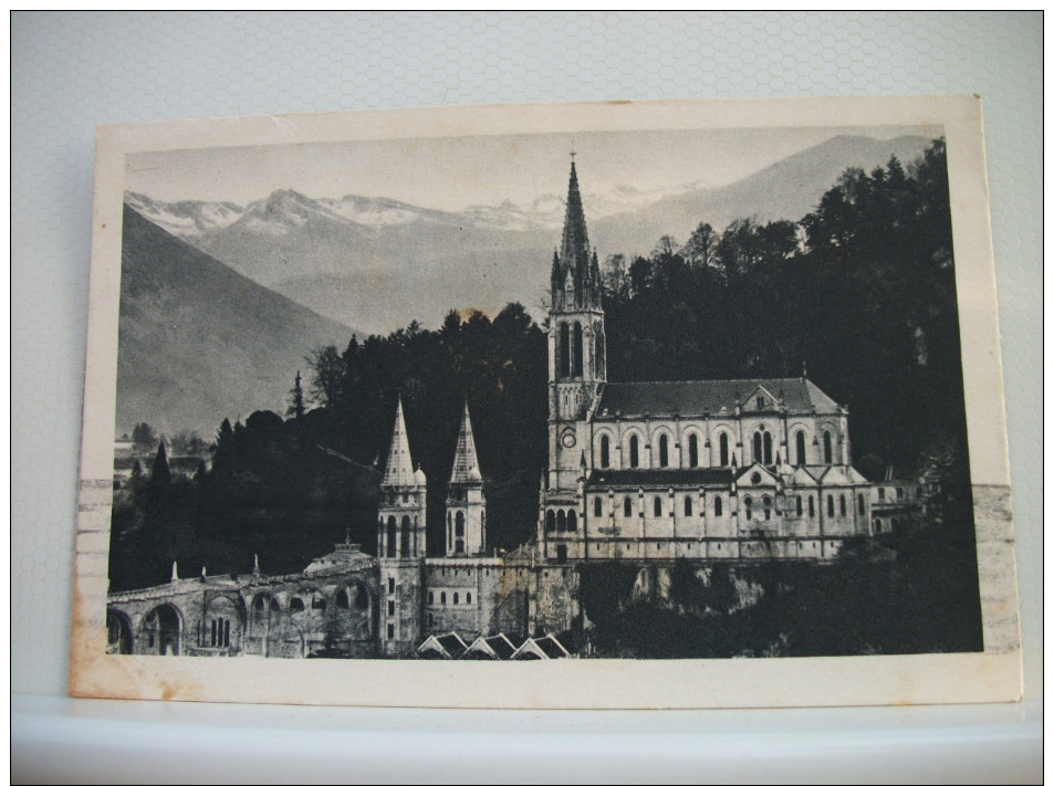 LOT B DE 100 CARTES POSTALES ANCIENNES  SUR LOURDES TOUTES SCANNEES