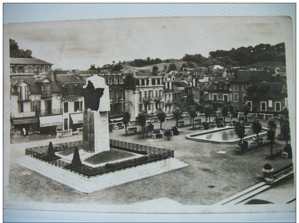 LOT B DE 100 CARTES POSTALES ANCIENNES  SUR LOURDES TOUTES SCANNEES