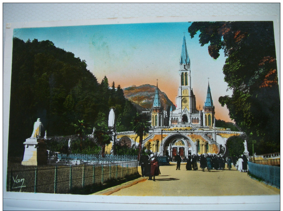 LOT B DE 100 CARTES POSTALES ANCIENNES  SUR LOURDES TOUTES SCANNEES