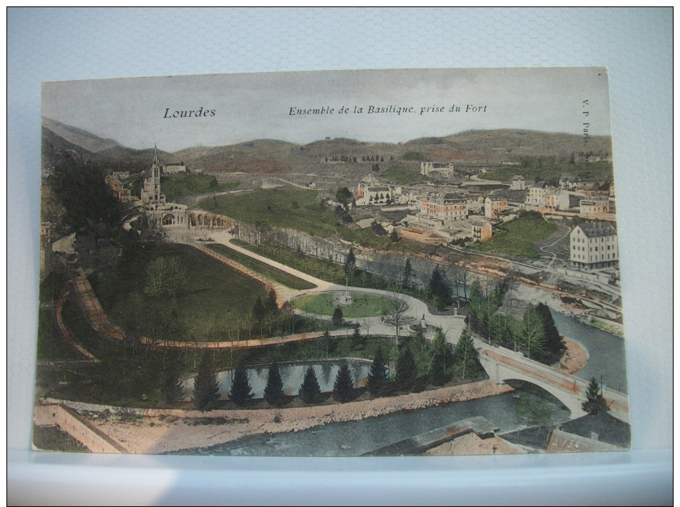 LOT B DE 100 CARTES POSTALES ANCIENNES  SUR LOURDES TOUTES SCANNEES