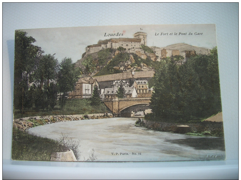 LOT B DE 100 CARTES POSTALES ANCIENNES  SUR LOURDES TOUTES SCANNEES