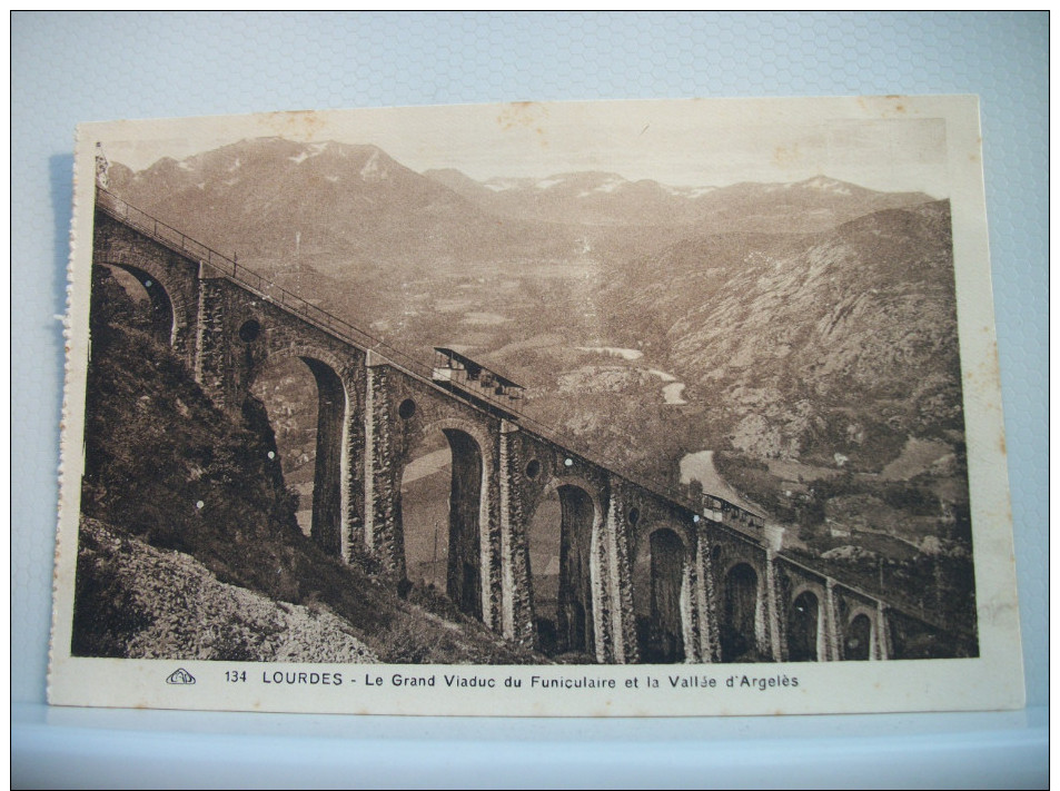 LOT B DE 100 CARTES POSTALES ANCIENNES  SUR LOURDES TOUTES SCANNEES