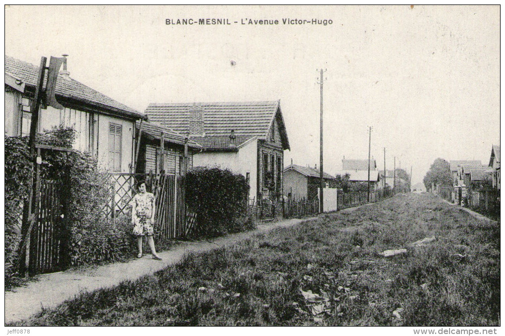 93 - SEINE SAINT DENIS - LE BLANC MESNIL - Avenue Victor Hugo - 1932 - Très Bon état - 2 Scans - Le Blanc-Mesnil