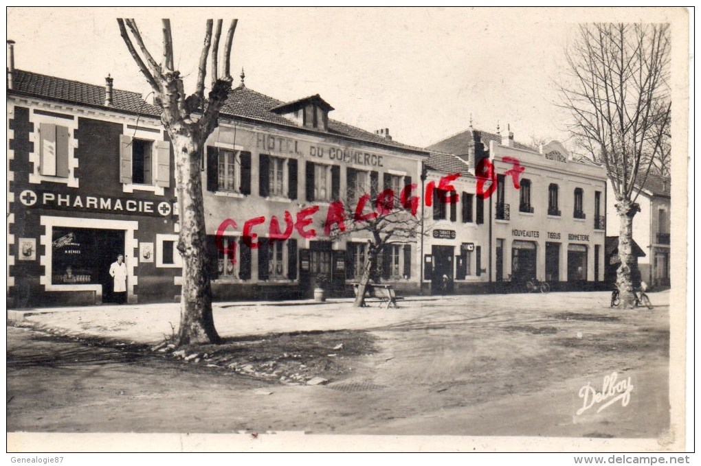 40 - MORCENX - AVENUE DU MARECHAL FOCH   - PHARMACIE  HOTEL DU COMMERCE- CARTE PHOTO - Morcenx