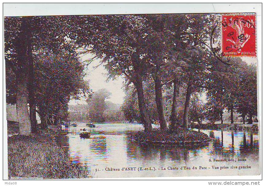 28. CHATEAU D'ANET . LA CHUTE D'EAU DU PARC . VUE PRISE RIVE GAUCHE . ANIMATION. - Anet