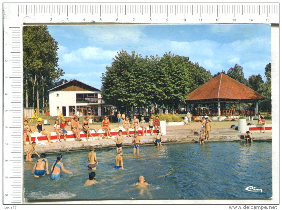 CLOYES SUR LE LOIR  -  Camping Plage Du VAL FLEURI - La Piscine  TCF - Cloyes-sur-le-Loir