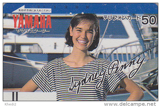 330-6346  A GIRL WOMAN JAPAN FRONT BAR phonecard TC ANCIENNE JAPON FEMME 