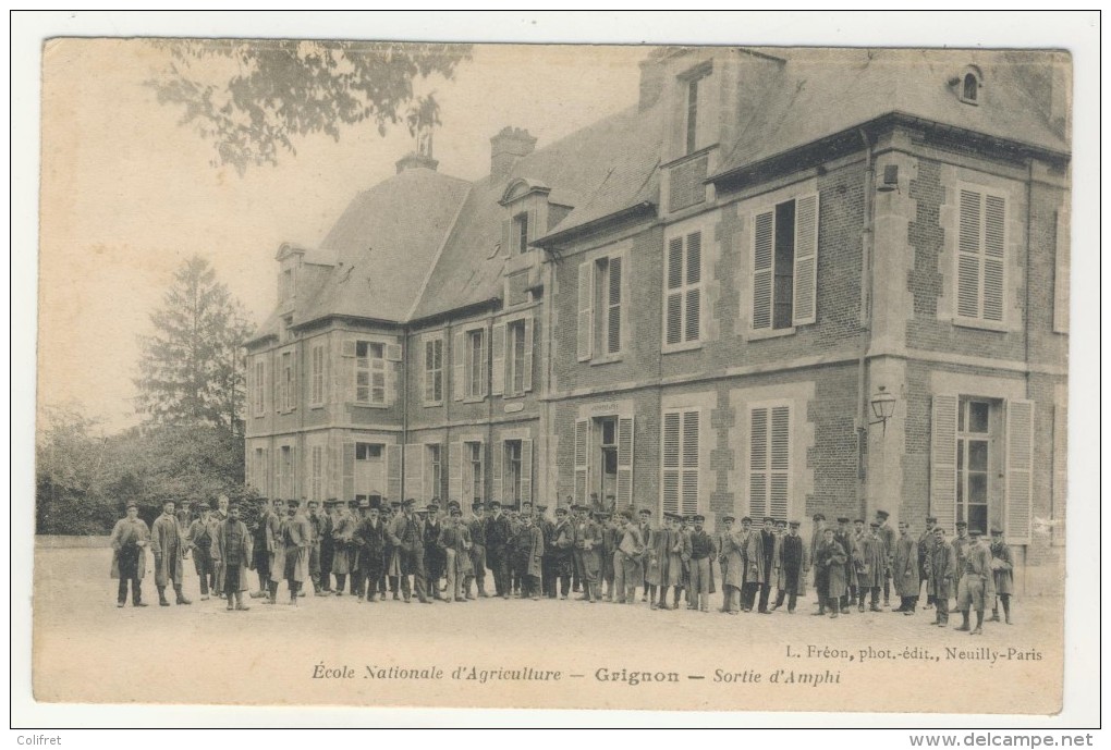 78 - Grignon         Ecole Nationale D'Agriculture           Sortie D'Amphi - Grignon