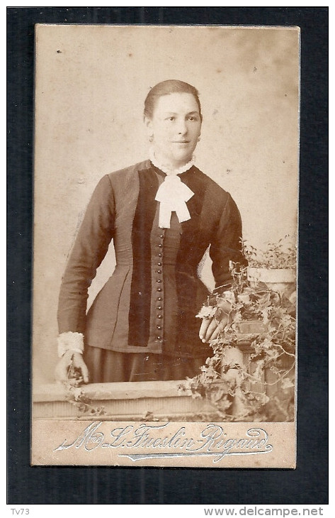 #photo J319 - CDV - Photo Ancienne Femme FUESLIN RIGAUD à Genève - Suisse - Anciennes (Av. 1900)