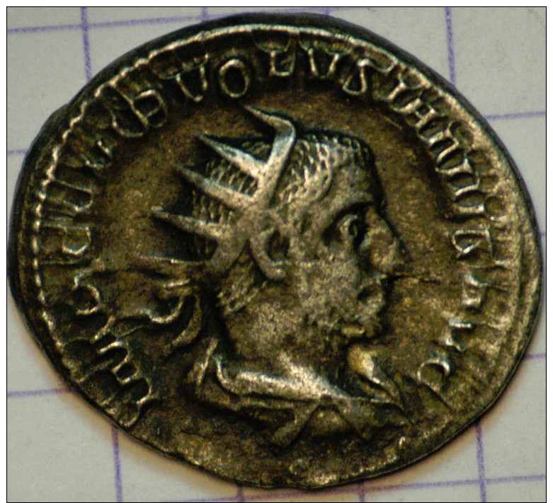 VOLUSIEN (251-253) ANTONINIEN (4.41 Grammes Billon)VIRTVS AVGG TTB+ - The Military Crisis (235 AD To 284 AD)