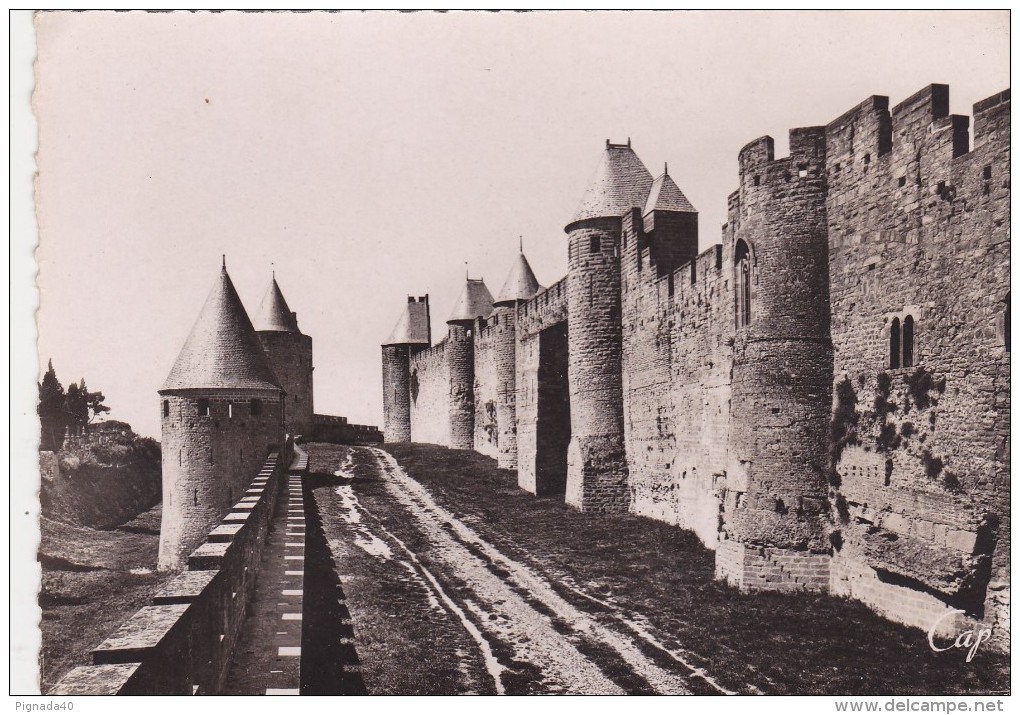 Cp , 11 , CARCASSONNE , La Cité  , Les Hautes Lices - Carcassonne