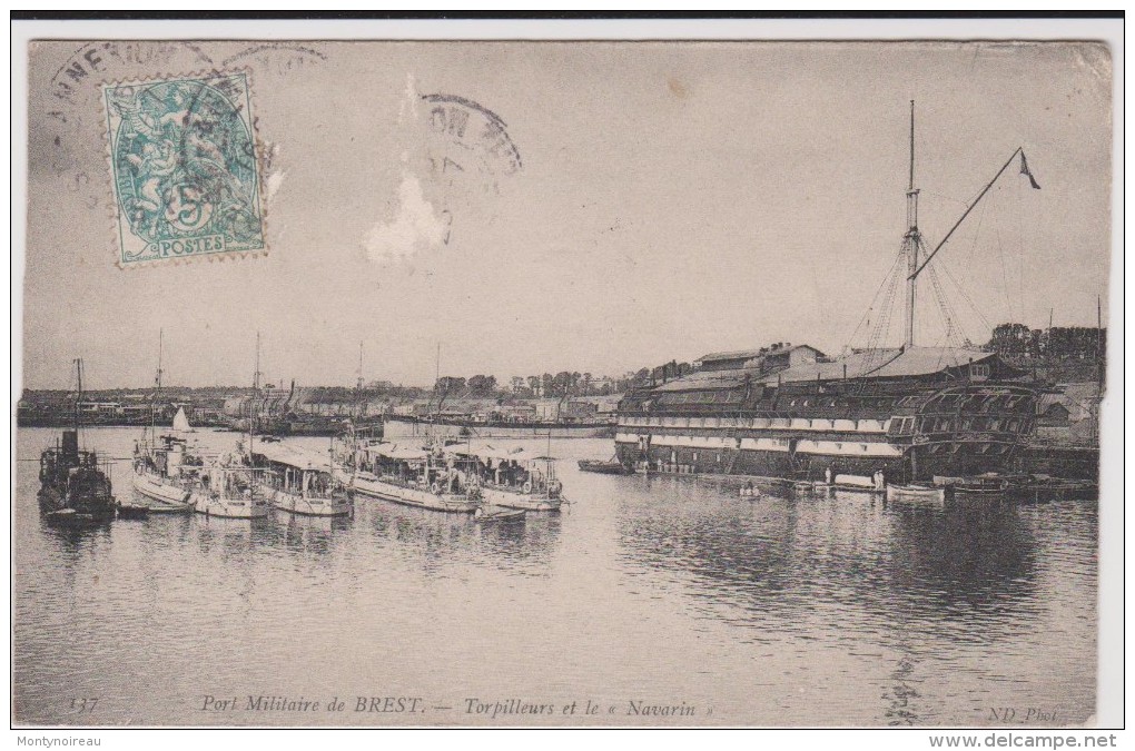 Bateau  : Port  Militaire  De  Brest  ,  Torpilleurs   Et Le  Navarin - Guerra