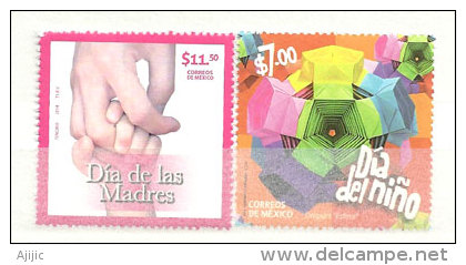 MEXIQUE.Fête Des Mêres Et Fête Des Enfants.  2 T-p Neufs ** 2014  (avec Haute Faciale) - Fête Des Mères