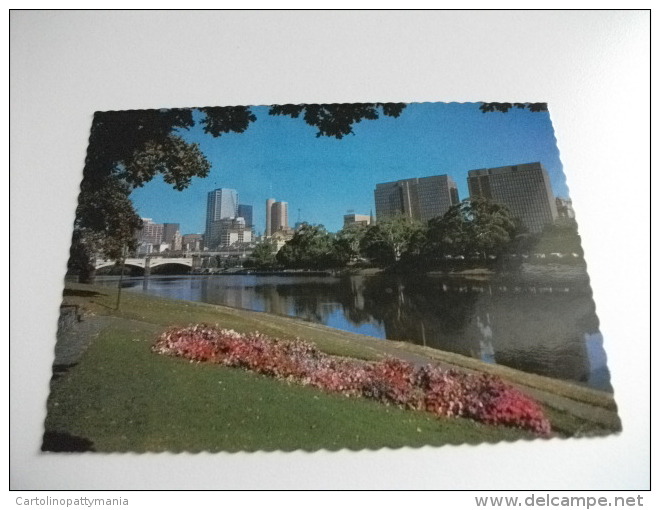 STORIA POSTALE FRANCOBOLLO Melbourne Victoria The Yarra Bank And City Skyline - Melbourne