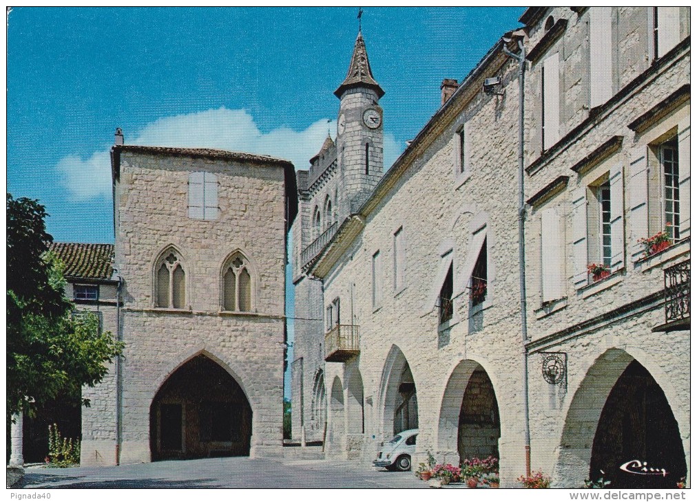 Cp , 47 , MONFLANQUIN , La Place De La Mairie - Monflanquin