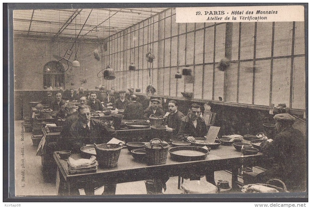 PARIS . Hôtel Des Monnaies . Ateliers De La Vérification . - Petits Métiers à Paris