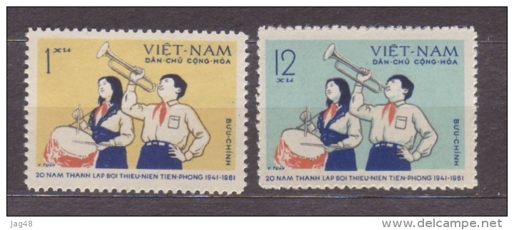 VIETNAM. 1961/Young Pioneers/2v.. MintNH. - Viêt-Nam