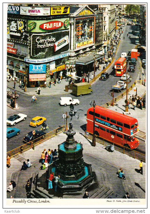 London:  AUSTIN 1100 & MINI, FORD CAPRI,  AEC DOUBLE-DECKER BUS, COMMER VAN  Etc. - Piccadilly Circus - Toerisme