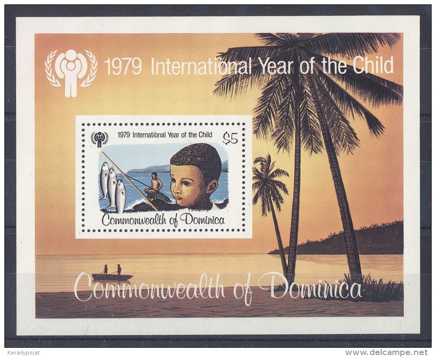 Dominica - 1979 Year Of The Child Block MNH__(TH-1270) - Dominica (1978-...)
