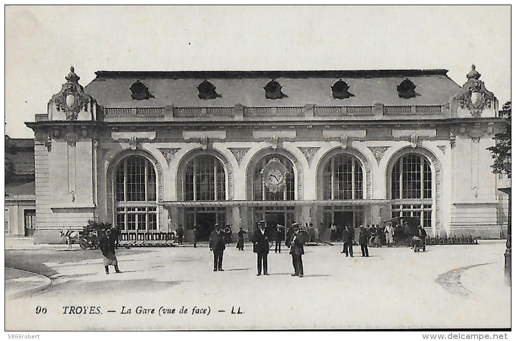 CARTE POSTALE ORIGINALE ANCIENNE : TROYES  LA GARE  ATTELAGE  TAXI  VOITURE  AUBE (10) - Gares - Sans Trains