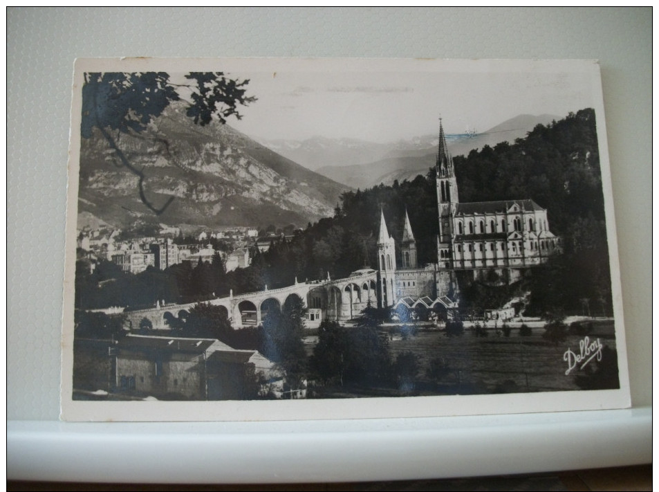 LOT E DE 100 CARTES POSTALES ANCIENNES DIFFERENTES SUR LOURDES RELIGION TOUTES SCANNEES