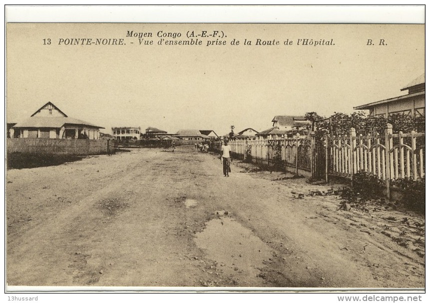 Carte Postale Ancienne Congo - Pointe Noire. Vue D'ensemble Prise De La Route De L'Hôpital - Pointe-Noire