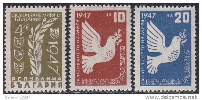 BULGARIA 1947 EVENTS Peace With BULGARIA - Fine Set MNH - Unused Stamps