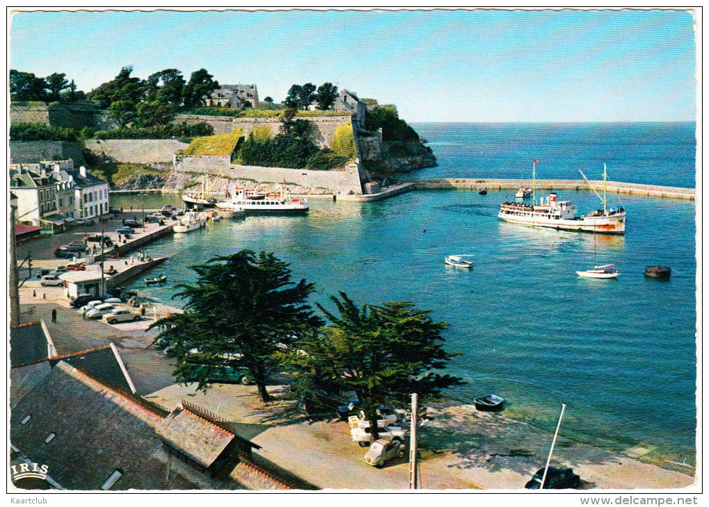 Belle-Ile-en-Mer: SIMCA 5 & 1000, CITROËN AMI & DS - BATEAU - Le Port Du Palais - Morbihan, France - Voitures De Tourisme