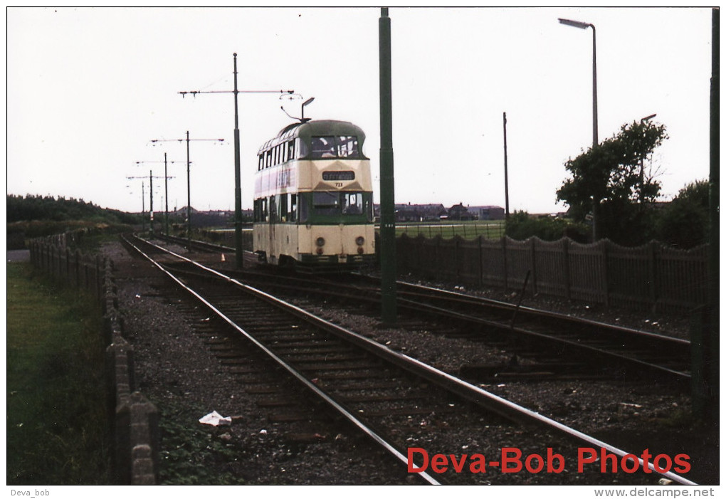 Tram Photo Blackpool Corporation Tramways Balloon Car 723 Tramcar - Trains