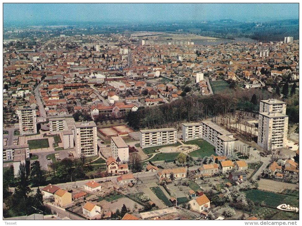 MINE  - Vue Aérienne De  MONCEAU Les MINES    71  Les Cités Et Le Parc Salengro - Montceau Les Mines