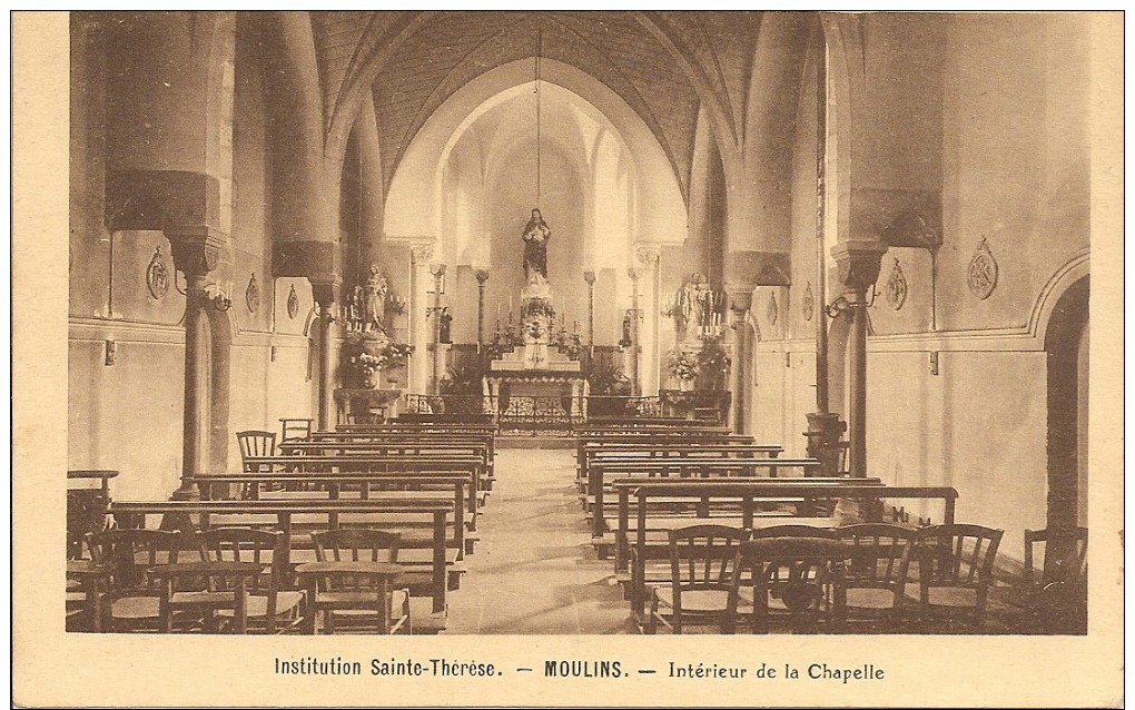 MOULINS - Pensionnat Sainte Thérèse Intérieur De La Chapelle - Bon état - Moulins