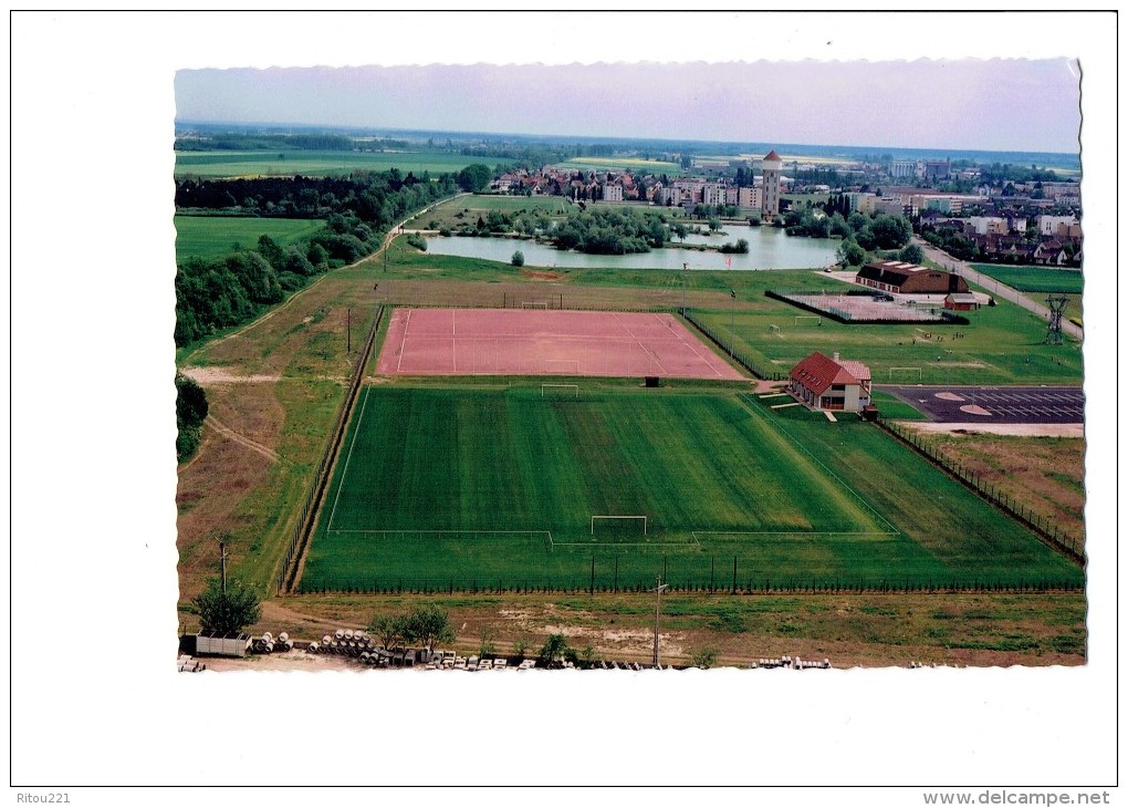 21 - GENLIS - Stade Du Nicolot - A.S. Genlis - Terrain Football - Tennis - - Football