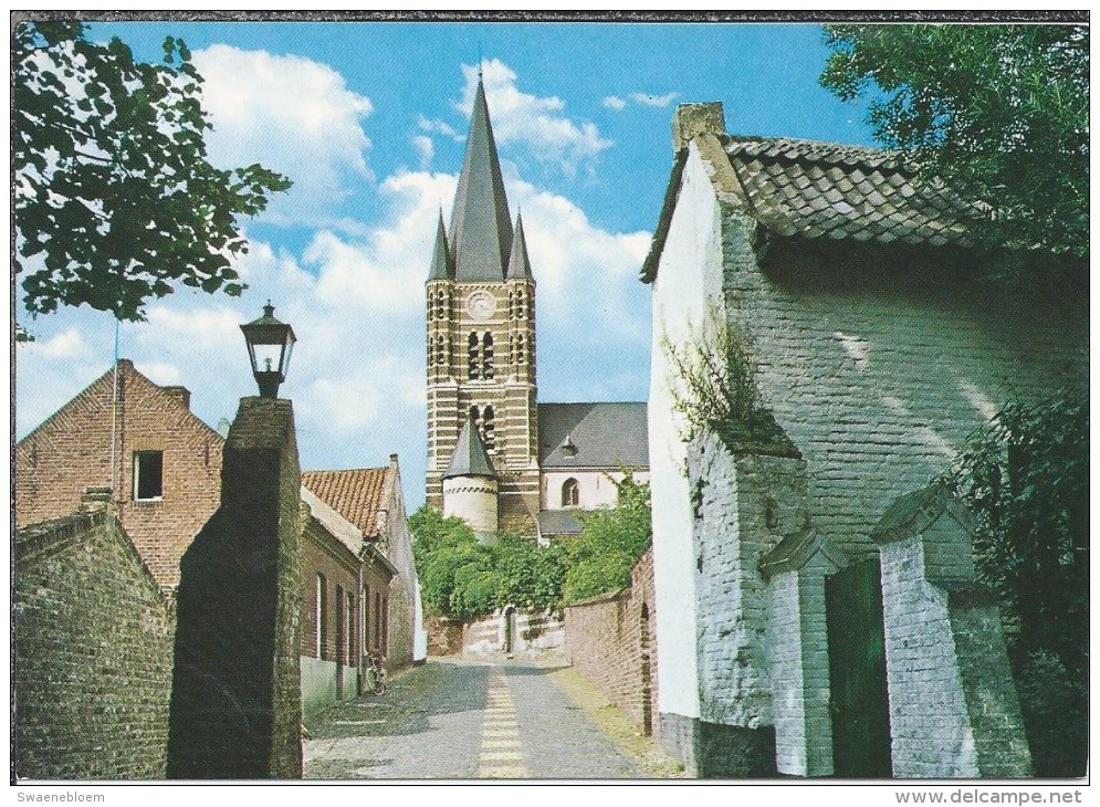 NL.- Thorn. Kloosterberg. Kerk. 2 Scans - Thorn