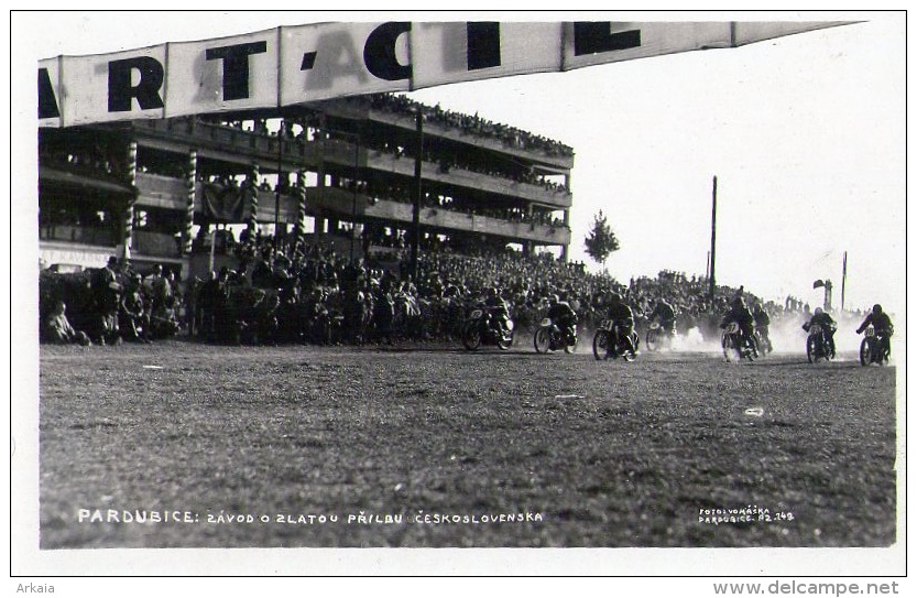 Moto - Pardubice - Carte Photo : Départ De Course (vierge) - Motorcycle Sport