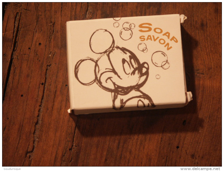 PETIT SAVON MICKEY DANS SA BOITE D'ORIGINE   DISNEY - Disney