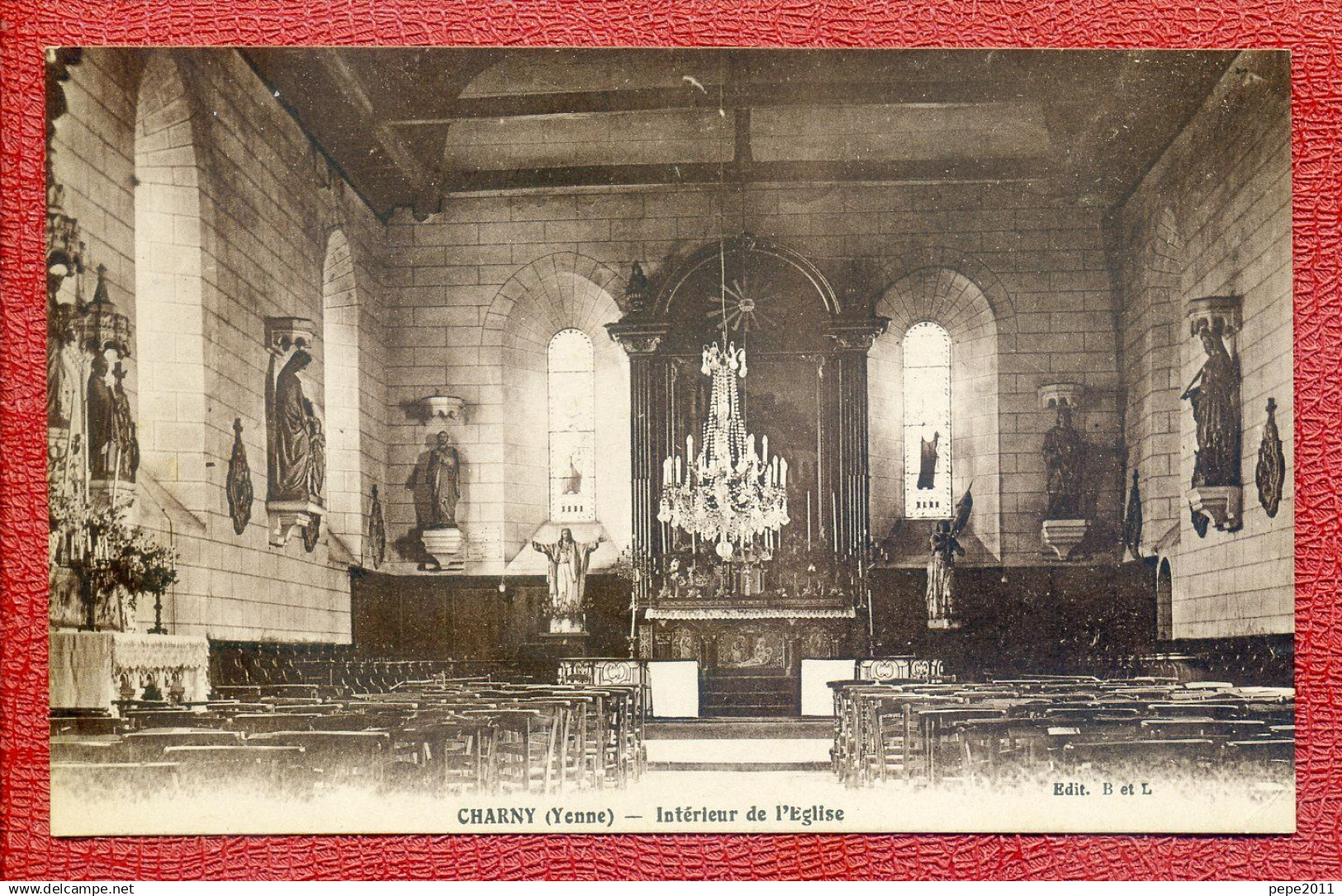 CPA : 89 - Charny : Intérieur De L´Eglise : Maître Autel - Vitraux - Statue - Lustre - Peu Commune - Charny