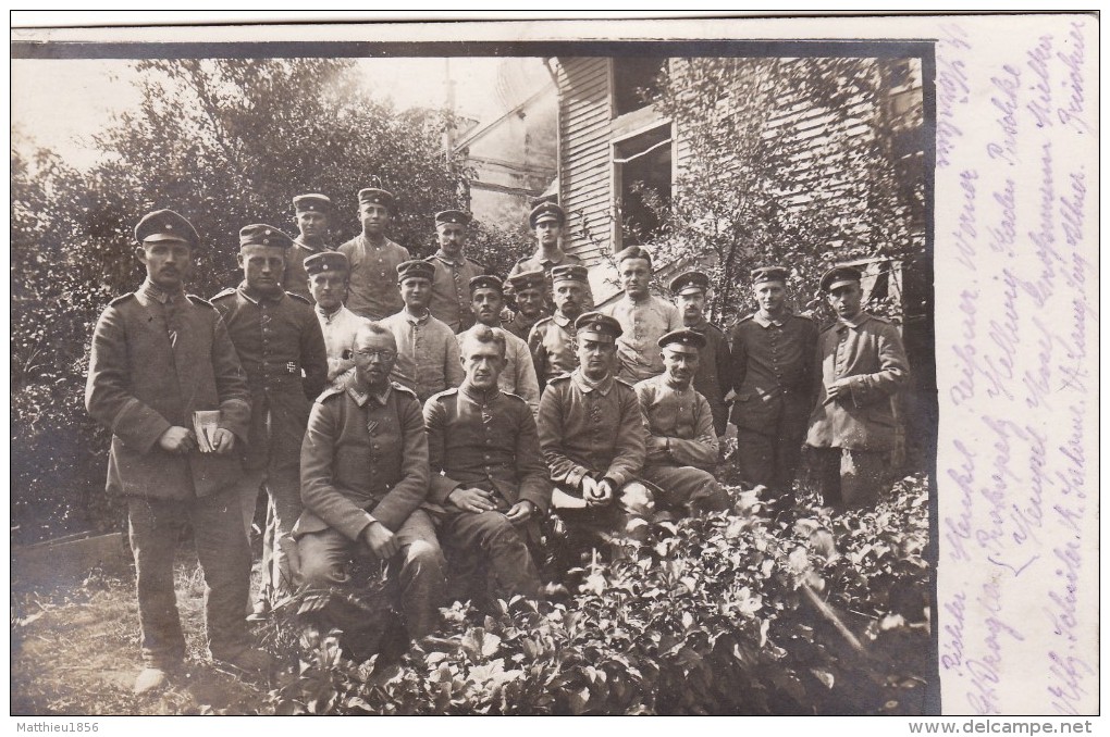 CP Photo Juillet 1917 CHATEAU-PORCIEN - Soldats Allemands Du Reg. Stab. 28 (A75, Ww1, Wk1) - Chateau Porcien