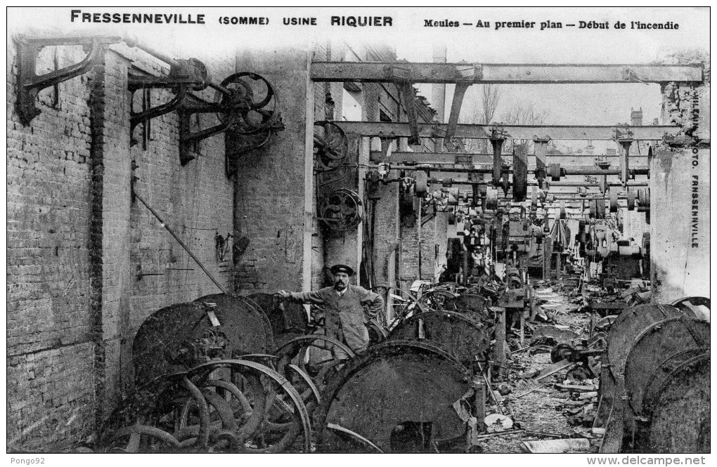 Cpa FRESSENNEVILLE, Somme, L'usine Riquier, Les Meules Au Premier Plan, Début De L'incendie   (42.64) - Autres & Non Classés